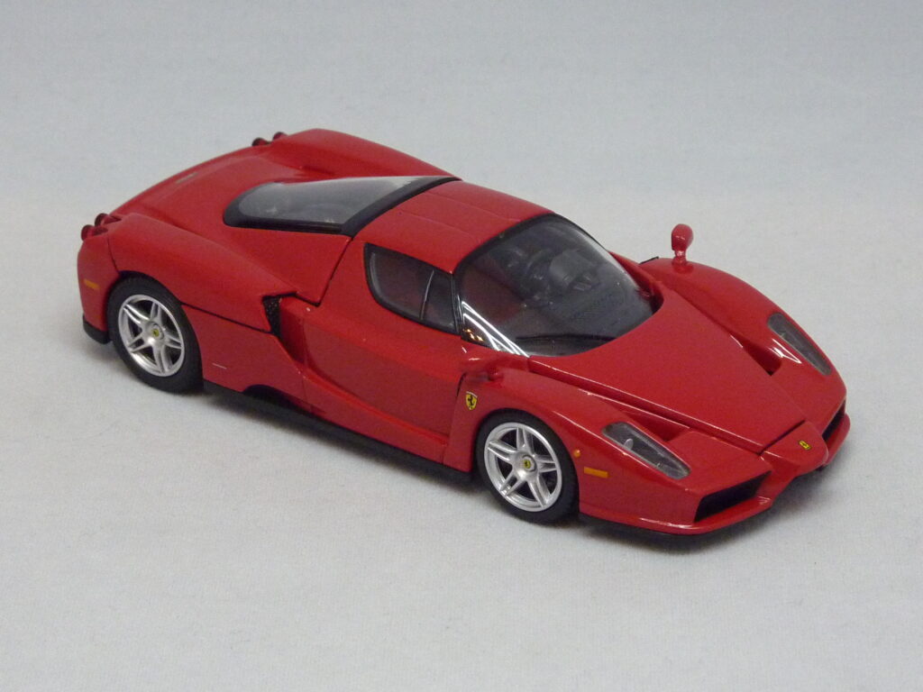 Enzo Ferrari 1/43